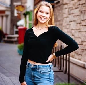 Meet your Posher, Sarah